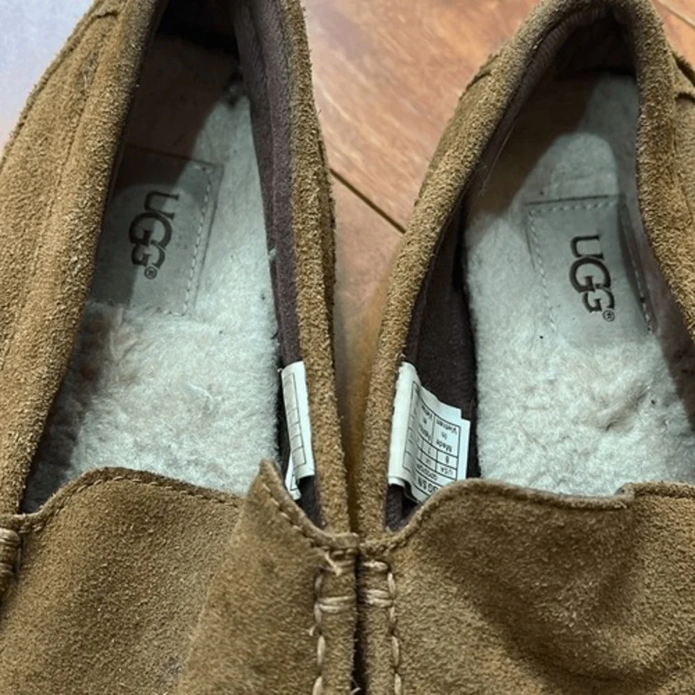 UGG Ascot Skipper size‎ 8